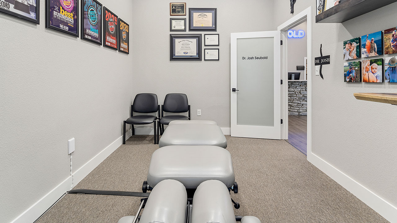 Seubold Chiropractic Clinic Patient Room